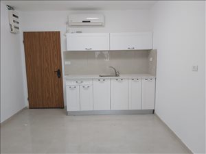דירה להשכרה 3 חדרים בחדרה הגיבורים 
