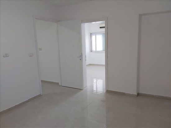תמונה 6 ,דירה 3 חדרים, הגיבורים מרכז העיר חדרה