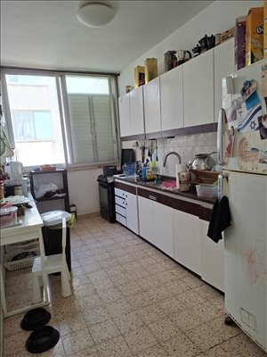 דירה להשכרה 4 חדרים בחדרה ז'בוטינסקי 17 
