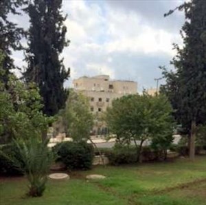 דירה למכירה 4 חדרים בירושלים רמת שרת 