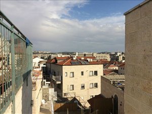 דירת גג למכירה 8 חדרים בירושלים בית ישראל 