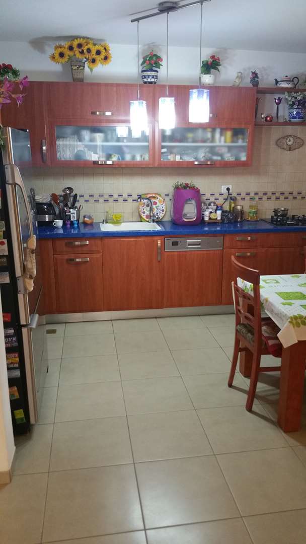 דירה, 5 חדרים, סמטת הדרור, הוד השרון 