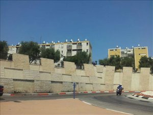 דירה למכירה 3 חדרים בעכו ירושלים 