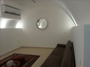 דירת גן למכירה 2 חדרים בחיפה קיסריה  