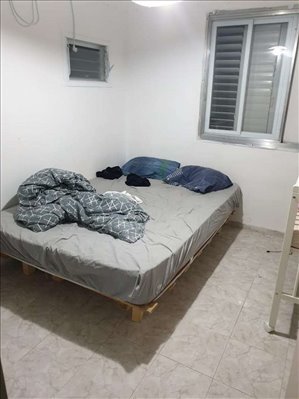 דירת גג למכירה 3 חדרים בטבריה ירושלים 