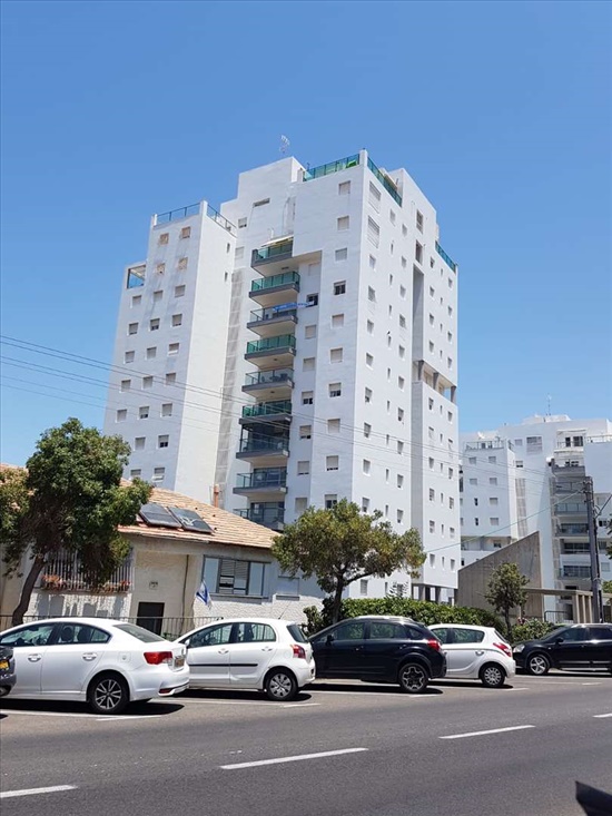דירה למכירה 4 חדרים בחיפה חנה סנד  