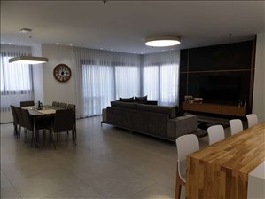 דירה למכירה 5 חדרים באשדוד שדרות ירושלים 14 