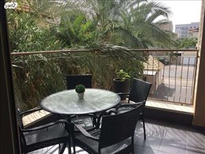 דירה למכירה 4 חדרים בחיפה ששת הימים 