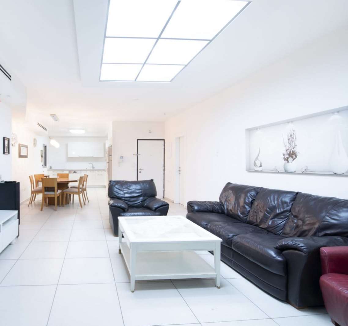 דירה למכירה 5 חדרים ביבנה הדוגית 