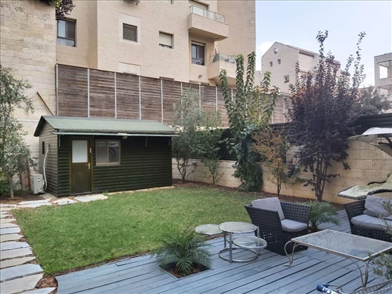 דירת גן למכירה 4.5 חדרים בירושלים משה חובב רמת בית הכרם 