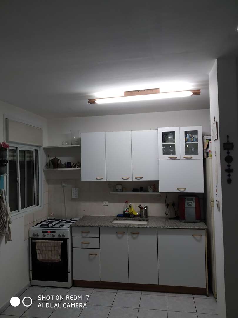 דירה למכירה 3 חדרים ביבנה אהרון חג'ג' 