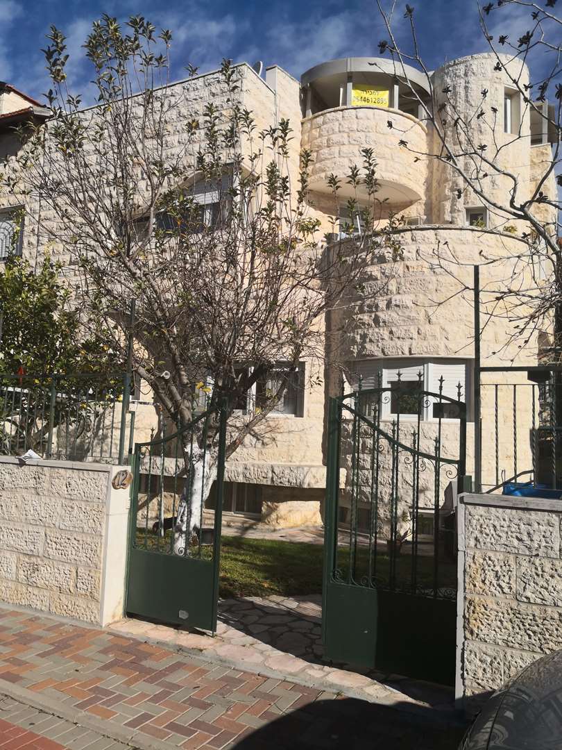 דו משפחתי, 6 חדרים, מבוא הדס, גבעת זאב 