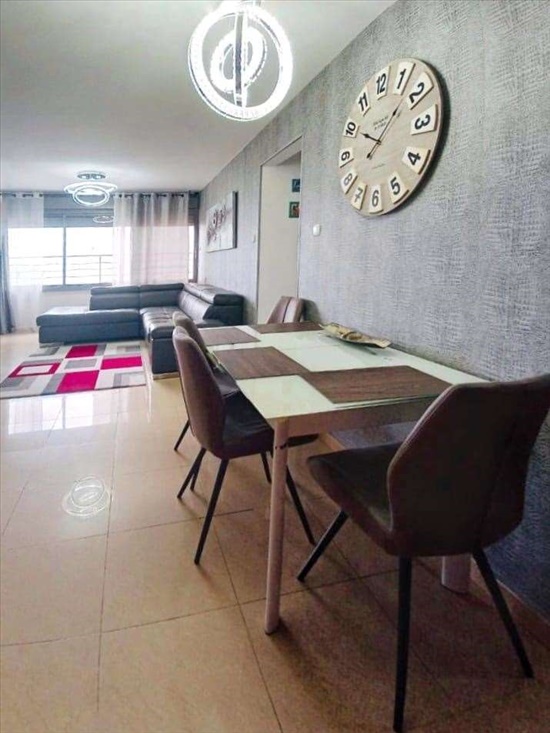 דירה למכירה 4 חדרים בחיפה החיננית שער העליה 
