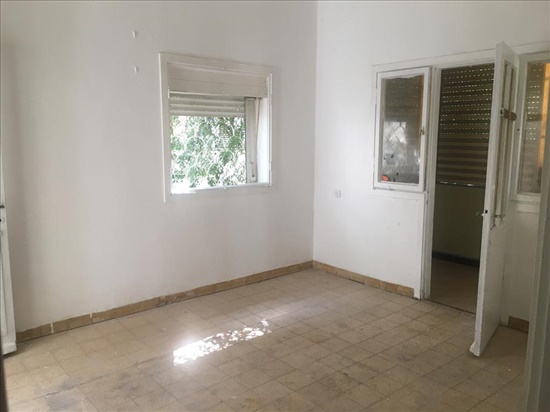 דירה למכירה 2.5 חדרים בחיפה ברזילי הדר 