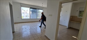 דירה למכירה 4 חדרים בחיפה אלברט איינשטין 