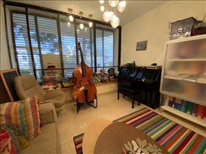 דירה למכירה 4 חדרים בחיפה משה סורוקה 