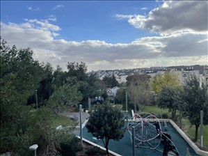 דירה למכירה 4 חדרים בירושלים אייזיק רמבה 