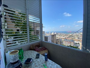 דירה למכירה 2.5 חדרים בחיפה פאר 