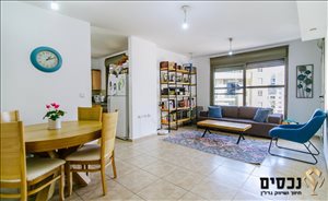 דירה למכירה 4.5 חדרים בלוד יעקב פלומניק 
