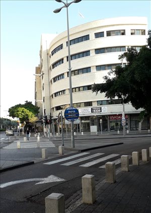 דירה למכירה 3 חדרים בחיפה דרך העצמאות שער פלמר 
