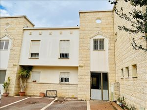 קוטג למכירה 5 חדרים בכרמיאל חטיבת יפתח 123 רמת רבין 