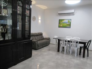 דירה למכירה 4.5 חדרים בחיפה הרצל 