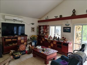 בית פרטי למכירה 7 חדרים בכפר ורדים הזית 
