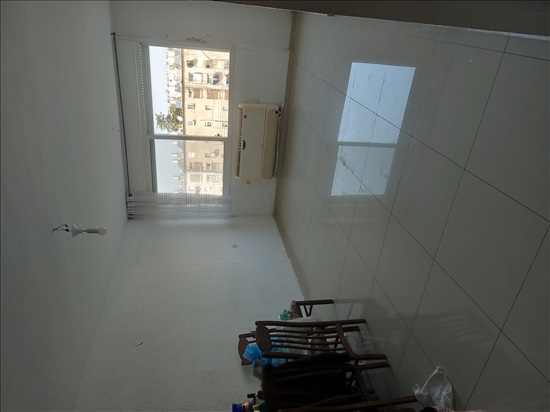 תמונה 2 ,דירה 4 חדרים למכירה בחיפה מרסיי קרית שפריצק