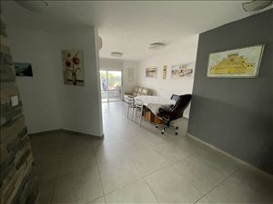 דירה למכירה 4 חדרים באשדוד הלל אזור ז׳ חרדי 