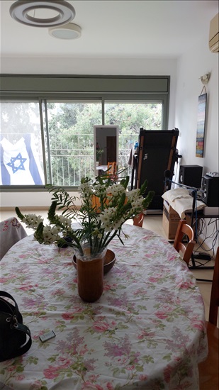 תמונה 1 ,דירה 5 חדרים למכירה בחיפה בית לחם 22 כרמל צרפתי