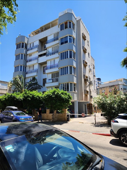 תמונה 1 ,דירה 3 חדרים למכירה בבת ים ירושלים   מרכז