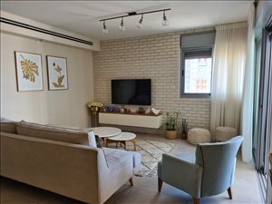 דירה למכירה 5 חדרים בחולון דגניה ח 501 
