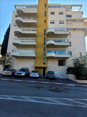 דירה למכירה 5 חדרים בחיפה חנה  