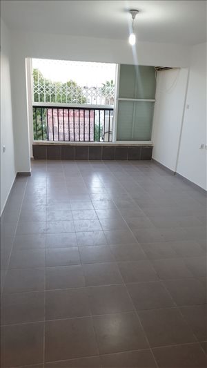 דירה למכירה 2 חדרים בבת ים ניצנה 