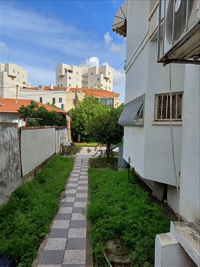 תמונה 5 ,וילה 8 חדרים למכירה ברחובות הרב זכריה מדאר שרונה