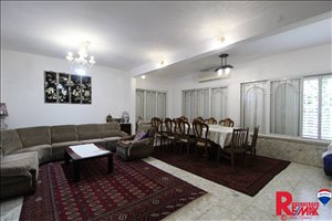 דירת גג למכירה 5 חדרים בתל אביב יפו שדרות ישראל גורי 4 קרית שלום 