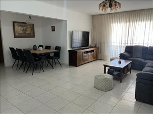 דירה למכירה 4 חדרים באשדוד אייר יב' 