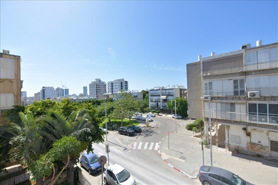 תמונה 4, דירה 5 חדרים למכירה בבת ים, ההגנה, בית וגן