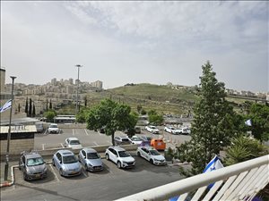 דירה למכירה 4 חדרים בירושלים דוד ניב פסגת זאב 