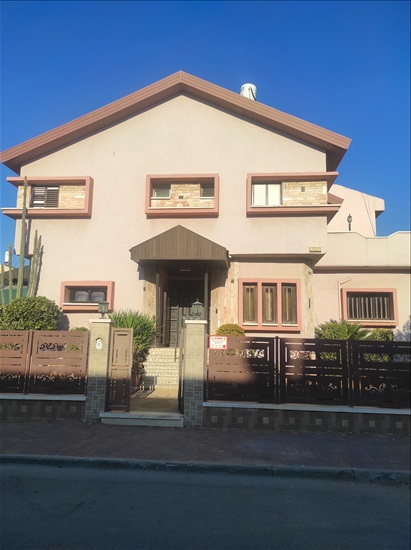תמונה 1 ,בית פרטי 6 חדרים למכירה בלוד, ליבנה 2, נווה נוף