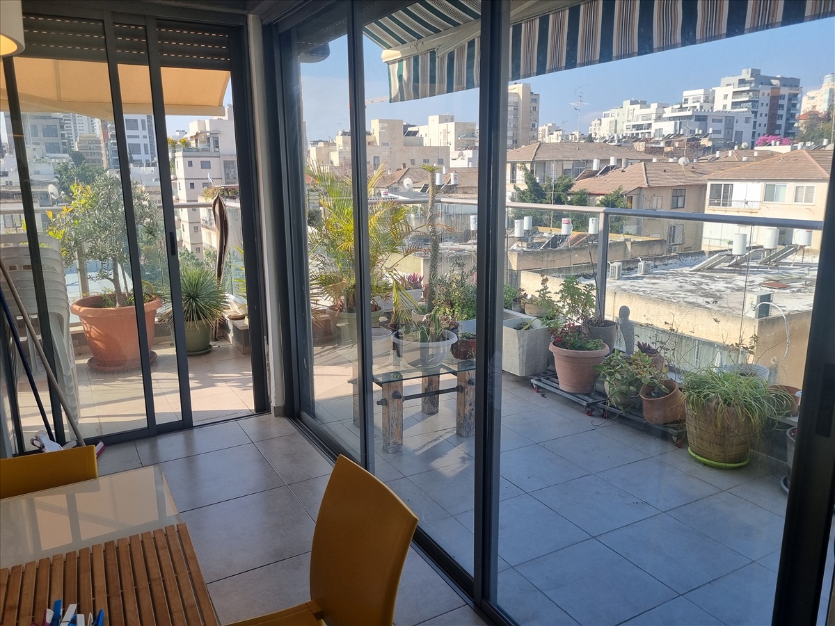 תמונה 1, פנטהאוז 4 חדרים למכירה ברמת גן, לוחמי סיני, יד לבנים