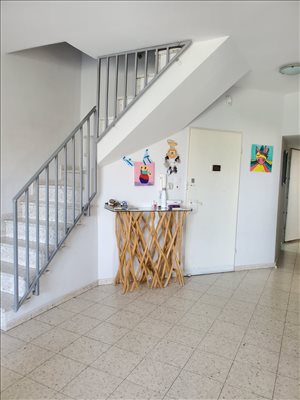 דירת גג למכירה 5.5 חדרים בחולון מפרץ שלמה קרית שרת 