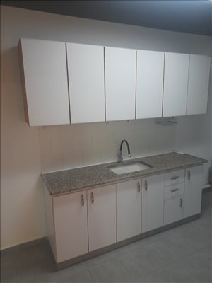 דירה למכירה 2.5 חדרים בבת ים שדרות בר אילן 