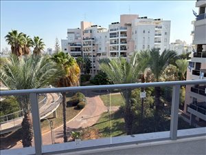 דירה למכירה 4 חדרים בראשון לציון גינוסר 