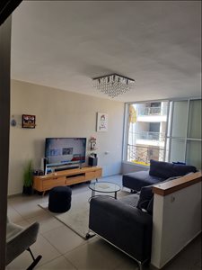 דירה למכירה 3 חדרים בחולון שלמה קפלנסקי 