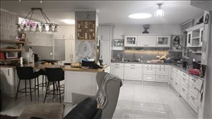 דו משפחתי למכירה 6 חדרים במעלה אדומים הרותם 