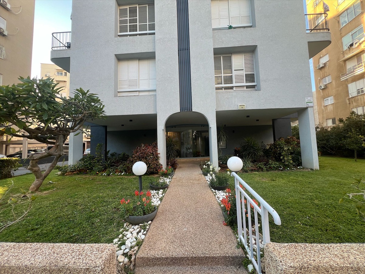תמונה 1, דירה 4 חדרים למכירה בנתניה, סמילנסקי, מרכז