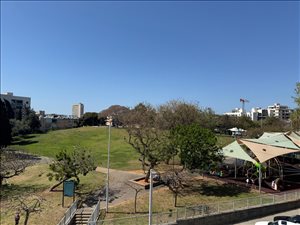 דירה למכירה 4 חדרים בבת ים שדרות בר אילן 