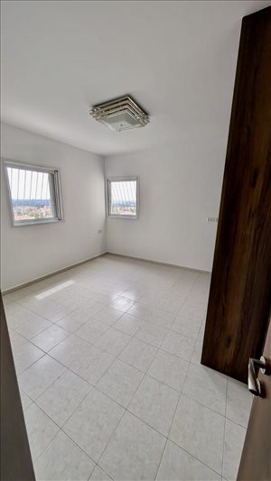 דירה למכירה 4.5 חדרים בנתניה אמנון ותמר 
