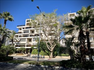 דירה, 4 חדרים, קדושי השואה, תל אביב יפו  